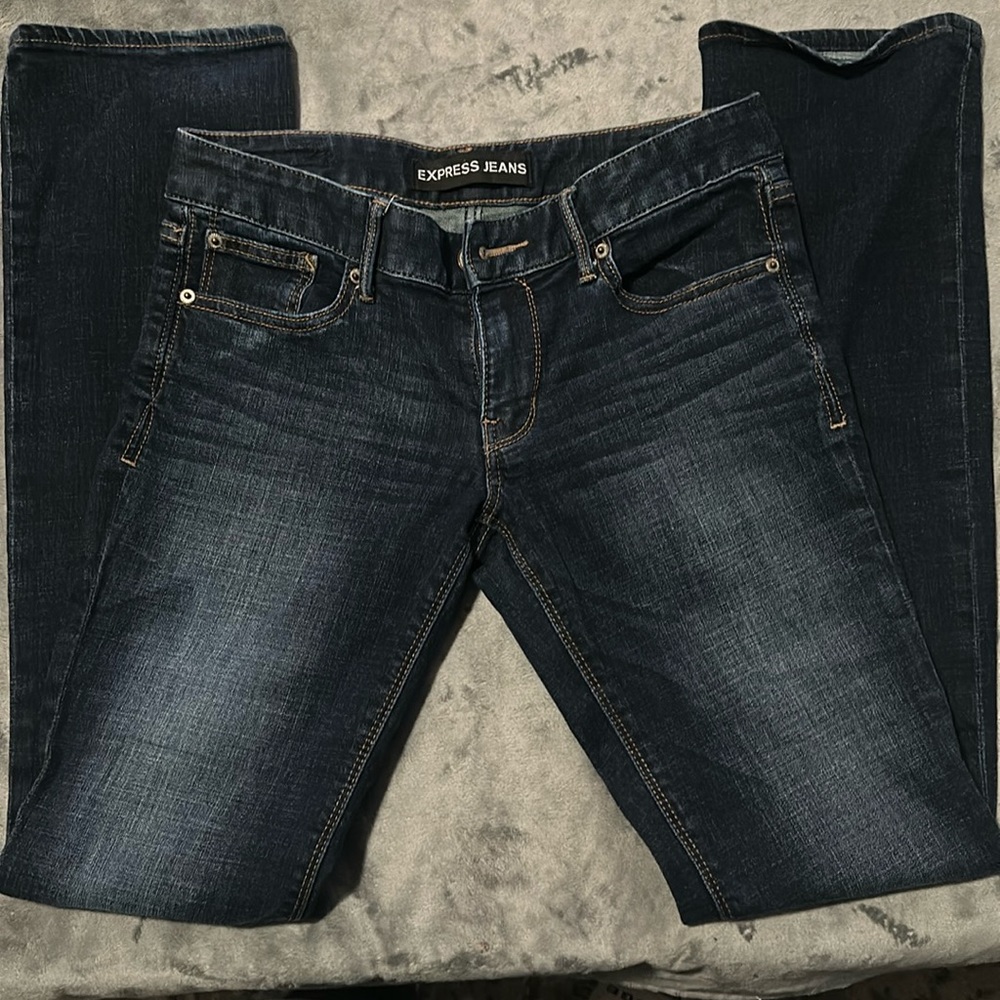 Express Jeans Stella Low Rise Barely Boot Women's Jeans Size 4r (30x32)